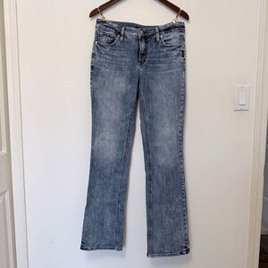 Silver Jeans Women's Boot Cut in Faded Blue